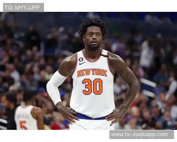 兰德尔半场表现出色9投6中助力球队三分球命中率高达667